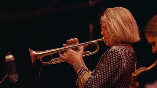 Take a look back at TD Victoria International JazzFest 2025 – another one for the books! ☀🎹🎺 Stay tuned, there are some exciting announcements coming your way very soon 👀 🗓️ Looking forward to seeing you at TD Victoria International JazzFest 2026, June 19 – 28! Huge thanks to @rollfocus for creating this video. ❤️ | Victoria Jazz Society