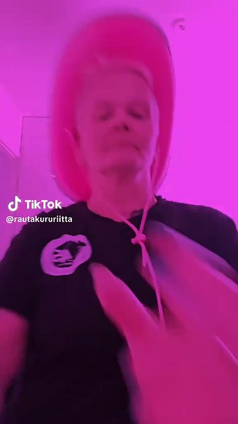 #rockmeamadeus #falco #wheelchairdancer #finnishdisco #finnishlifestyle