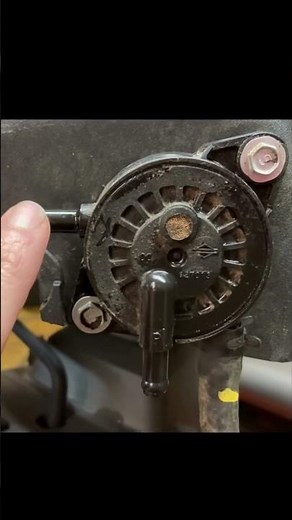 How to Test Your Fuel Pump Easily! Briggs and Stratton Kawasaki