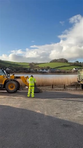 Thank you again to Devon County Council for clearing the debris along the road in Torcross & Slapton Line 🥰⁣ ⁣ They were out working as soon as the storm had passed, with all their big machinery, yes the council workers have tractors & JCBs! They really are great at responding quickly to a disaster 🚜 ⁣ ⁣ We’ve heard they may open one lane of The Line but that 𝗶𝘀𝗻’𝘁 confirmed…so watch this space! 👀⁣ ⁣ ⁣ #DevonCountyCouncil #FastResponse #DisasterRecovery #ClearUp #BigMachinery | Start Bay 