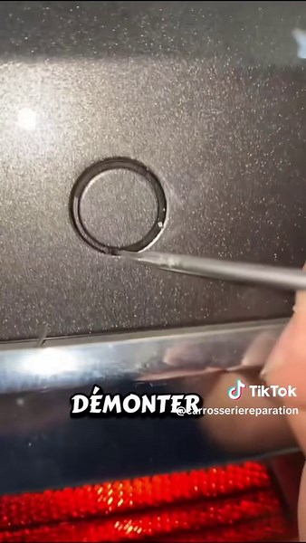 Astuce de Carrosserie: Réparation Automobile Efficace