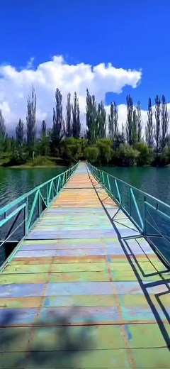 Такой красивый вид можно увидеть по дороге на пляж 😍 Inst:gostevoy.dom.victoria