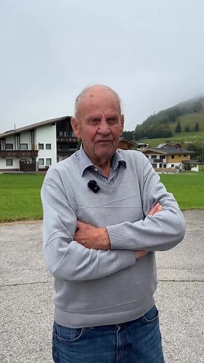 Morgen ist unser U1-Sonntagsreiter im Bezirk Reutte unterwegs und schaut in die Gemeinde Schattwald…🙃…Unsere Reporterin Anna-Maria Rödig hat sich mit dem Dorforiginal Albert Huter getroffen…🎤🙂…Das ganze Interview gibt’s morgen zwischen 8 und 9 Uhr auf Radio U1 Tirol…einschalten!!! 🙂🎤📻 #radiou1tirol #tirol #musik #dastirolerheimatradio #tannheimertal #schattwald | Radio U1 Tirol