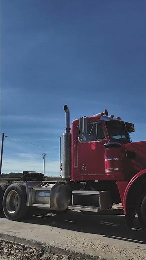 the old farm truck - 1984 Peterbilt 359 #oldschool #peterbilt #classic #oldfilm #trucking #history