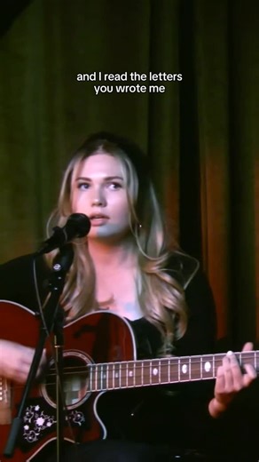 Anniina on Instagram: "Thank youuu for streaming 🩵 #originalsong #newmusic #singersongwriter #songwriter #originalmusic"