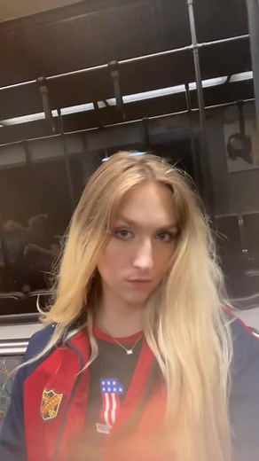 carie kay (@cariethe1)’s videos with Perfect Night (Sped Up ver.) - LE SSERAFIM