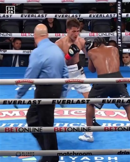 The moment Andy Cruz stopped Hironori Mishiro 🍿 Cruz is now the mandatory challenger to IBF lightweight world champion Raymond Muratalla 🏆 | Ring Magazine