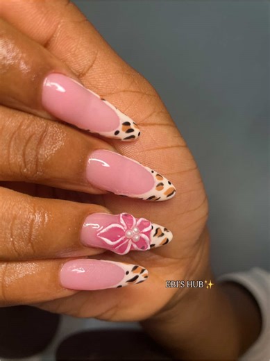 Life of a Nail Tech: Daily Challenges and Joys