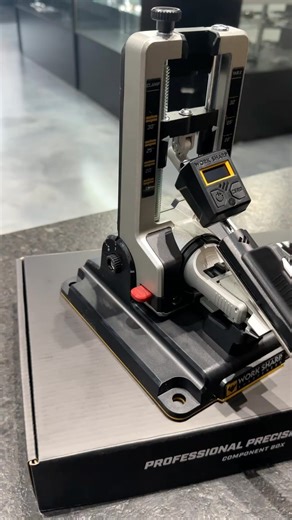 The latest from @worksharptools has landed and they have taken things to another level with this Professional Precision Adjust model. They’ve listened to feedback form their customers and many new features make using this sharpener very convenient to use. From the clamp support piece to avoid flex in the clamp arm to the stone/arm holder for when you need to swap things around with your knife - minor corrections to a design like this really make things more user friendly. With new additions like