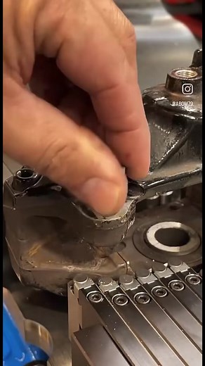 #greenscreenvideo #abom79 #helicoil #helicoilinserts #threadrepair #machineshop #jobshop #brakes #brakecaliper