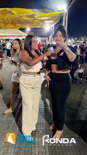 Ronda Penedo on Instagram: "Ex-cantora da banda Forró Brasil, @paulabrasiloficial marcou presença na Festa de Bom Jesus dos Navegantes, agora em sua fase no pagode e curtindo Penedo pela primeira vez. Ronda Penedo, aqui a informação tem voz. 📢"