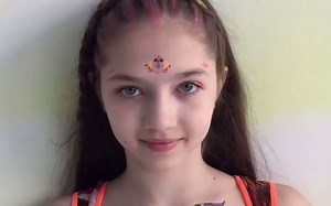 俄罗斯小模特Danatar的钢管舞