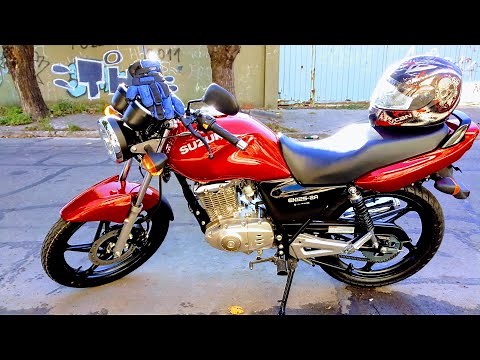 Rodando la Pequeña ( Suzuki En 125 2a) características , detalles , opinión
