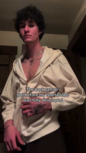 Exploring Back Tattoos: A Y2K Trend