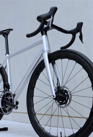 Experience the X-LAB RT9 Futuristic Silver Edition