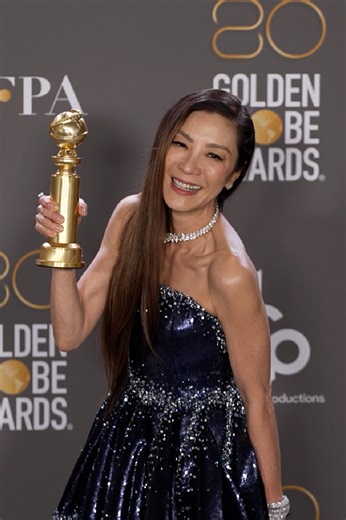 5 reines d'Hollywood qui dominent le tapis rouge dans ce look classique!