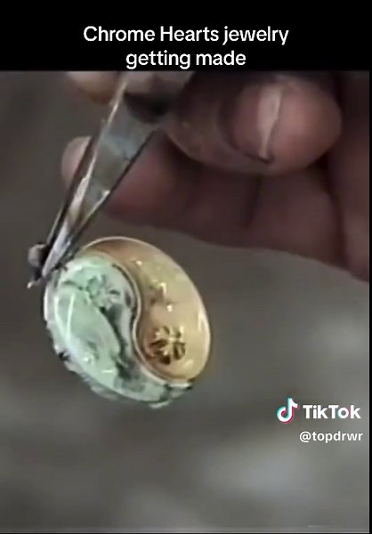 Creating Chrome Hearts Jewelry: A Detailed Process