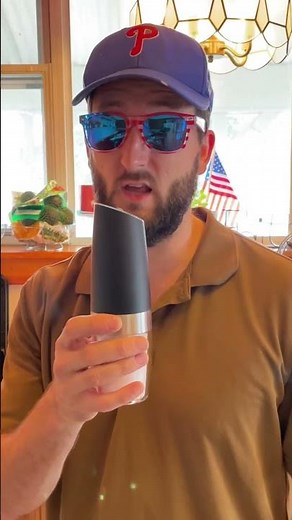 stop grinding your salt like its 1834... get an electric salt & pepper grinder... #kitchengadgets