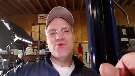 Vidéo : le principe de fonctionnement d'un moteur à explosion vue de l'intérieur