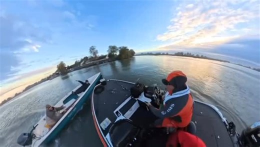 Boat fails on Instagram: "Whole river and they crash into the one other boat 🤦‍♂️ Where was this? 🎥 @severin_guiding #boatfail #boatcrash #fishingfail #fishing #failvideo"
