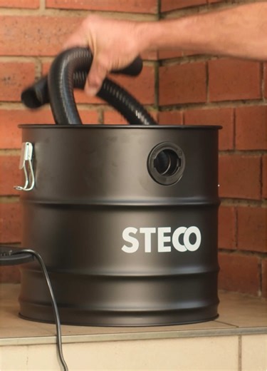 SOUND ON! 🔊 The braai area will never look the same again. Check out what the STECO® Ash Vacuum 1200W can do! It’s got a 20L capacity with quick release clips for easy emptying. Ideal for collecting ash and fire debris from fireplaces, stoves, wood burners, and more. P.S. This makes a great Father’s Day gift for dad 😉 #STECO #ShapingTheFuture #AlternativeEnergy #RenewableEnergy #Sustainability #ASMR