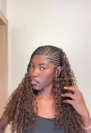 Me the moment I get bored! This is the full video for those who wanted to recreate Let me know if you’d try this. #eliorabraids #neatcornrows #diy #creativehair #iteachyouhowtocornrow
