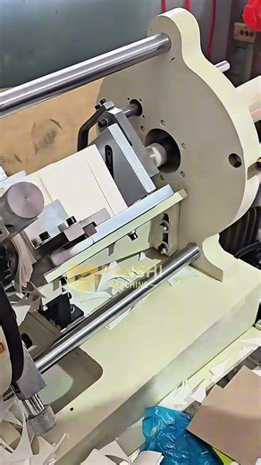 Cutting machineThe most convenient cutting machine can cut paper, cardstock, VIP cards, and more.