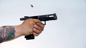 チェコ共和国製ピストル「LAUGO ALIEN」他の銃との反動比較