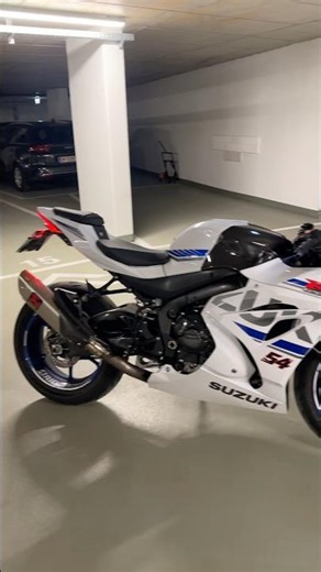 Gsx-r 1000 ecu flash #bike #gsxr1000 #bikelife #suzuki