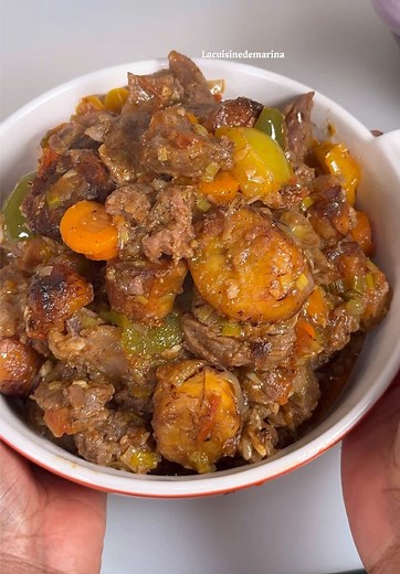 Dites moi dans les commentaires quel est votre recette préférée ? Pour avoir mes épices et casseroles les informations dans la bio ou @Assaisonnementmarina #pourtoi #viral #lacuisinedemarina #ramadan #assaisonnementmarina