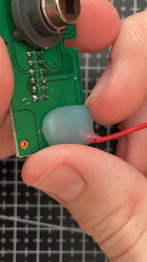 This One Ingredient Breaks Hot Glue Every Time#iot #stem #stm32 #pcb #hotrodoan