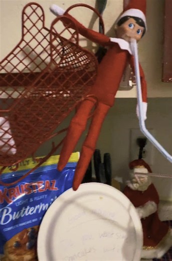 #elf #christmas #syrup #breakfast #pancakes #santa #sugarhigh #sryupwasted