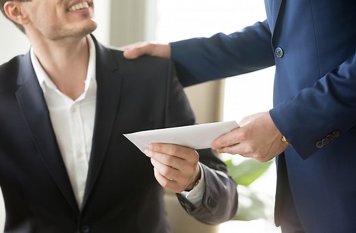 Compensación variable Definición y ejemplos (recursos humanos)