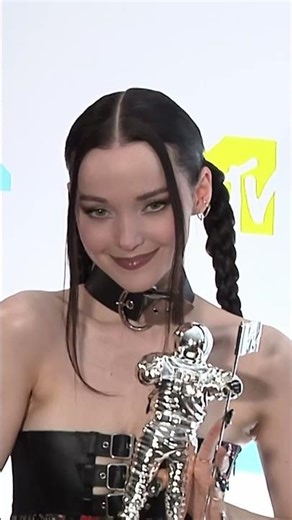 Dove Cameron and Damiano David are engaged