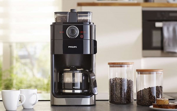 The 8 Best Coffee Makers That Grind Beans Reviewed In 2026