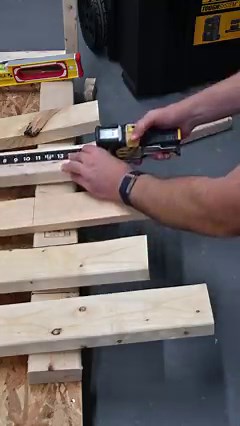 154K views · 2.7K reactions | Save measurements with a click of a button with the T1 Tomahawk #tapemeasure #constructionlife #powertools #woodworking | Reekon Tools | Facebook