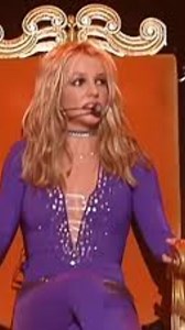 3.2K views · 7.3K reactions | Britney Spears performing "(I Can't Get No) Satisfaction" in the iconic "Oops!... I Did It Again Tour", 2000  #BritneySpears #britney #oopsididitagain | Britney's Orbit | Facebook
