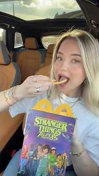 McDonald’s Stranger Things Happy Meal is finally here! 🍟🥤🔦 #mcdonalds #happymeal #strangerthings