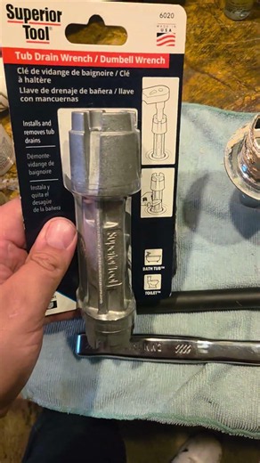 #plumbing #tubdrain replacing a drain strainer in a bathtub isn't hard if you have the right tools