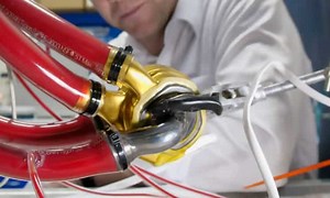 In major breakthrough, scientists successfully implant heart made of titanium