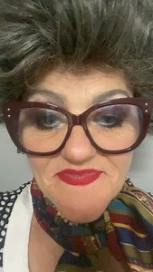 I went to Maeve Elliot’s Party! Life in the retirement village! Bump & Grind Musical Comedy Now On! Noel Cowards Marvelous Party inspired ❤️ #noelcoward #Marvelousparty #lovenoelcoward @durbantheatre @webtickets | Lisa Bobbert McIlroy