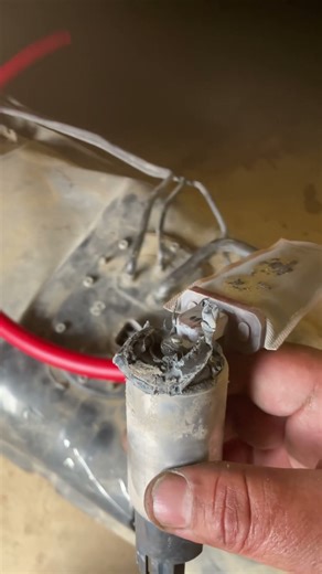 just changed the fuel pump in my 4Runner! Easy peasy #3rdgen4runner #yota #oldschool