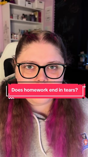 If homework turns into tears, shouting or shutdown… it’s not because you’re failing. And it’s not because your child is “difficult”. Homework meltdowns usually mean: “I’m overwhelmed.” “I’m scared to get it wrong.” “I’ve used up all my energy today.” We don’t fix that with more pressure. We change the approach. We build confidence. We make learning feel safe again. Calmer evenings are possible 💛