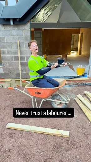 Magic Mike? 😂 Invoice Fly #reels #bluecollar #site #work #labourer | Itsadampink