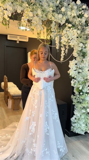 Transform Your Look with Corsets for Weddings