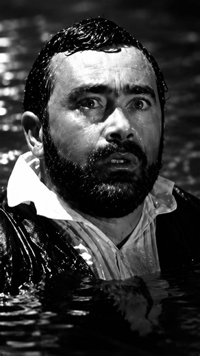The Twilight Zone Spoils Its Twist With a Song #twilightzone #thetwilightzone #classictv