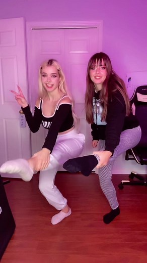 Burch twins edition @julia.burch #burchtwins