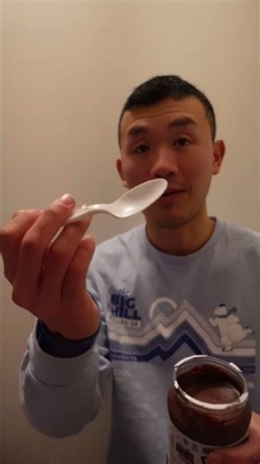 Trying Peanut Butter & Co Dark Chocolately Dreams Peanut Butter Spread