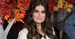 How Idina Menzel Went From Queen Elsa To Uncut Gems' Pitch-Perfect Long Island Mom