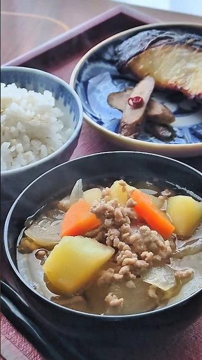 煮物だけじゃもったいない【肉じゃがスープ】